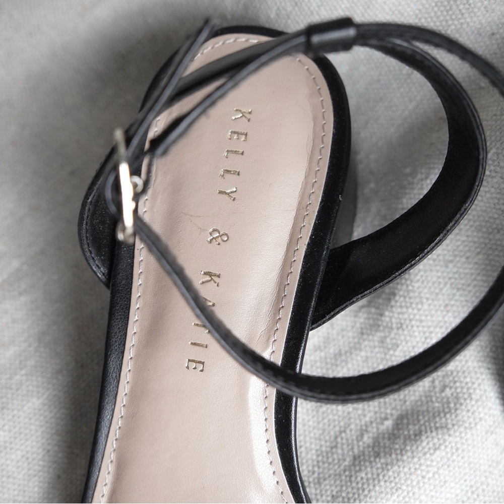 NWT Kelly & Katie Brissia Heels - Picture 4 of 8